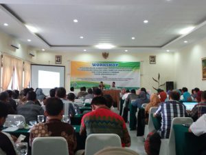 Seluruh Dosen dan Staff FITK mengikuti Workshop