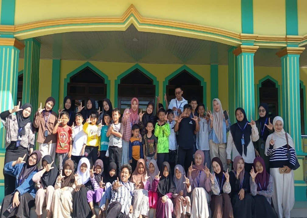 Mengbdi Pamulihan 3.jpg Mengbdi Pamulihan 3.jpg
